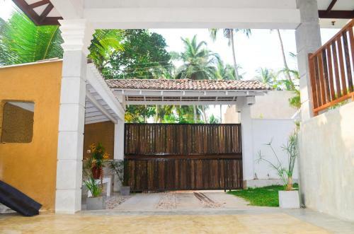 Hostal Calm Side Villa