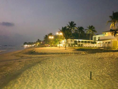 Hikkaduwa Backyard Beach Homestay