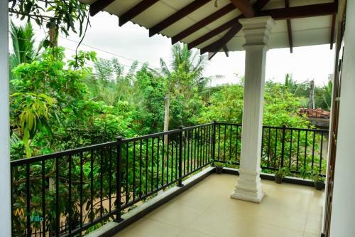 Minimuthu Villa