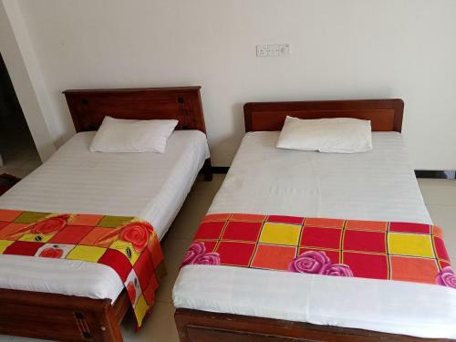 Hostal White House