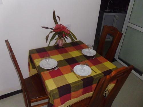 Hostal White House