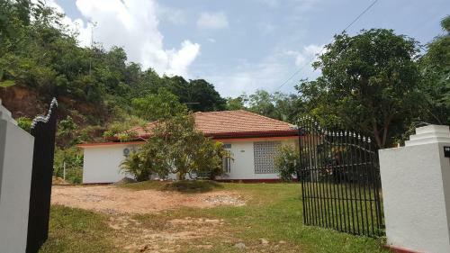 Cinnamon Mount Villa