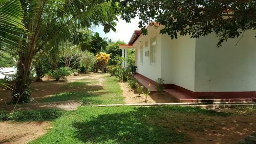 Cinnamon Mount Villa