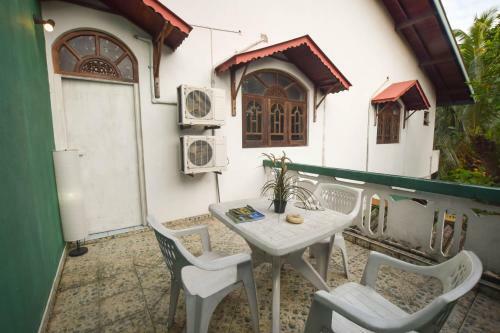 Bella Villa & Hostel