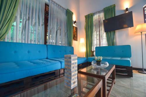 Bella Villa & Hostel
