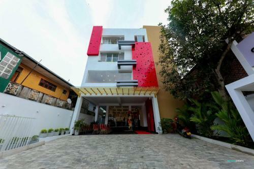 Hostal Elegant Lodge