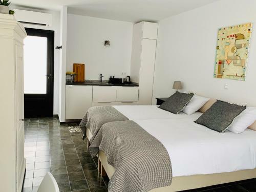 Bed & Breakfast Finca Bona Nit