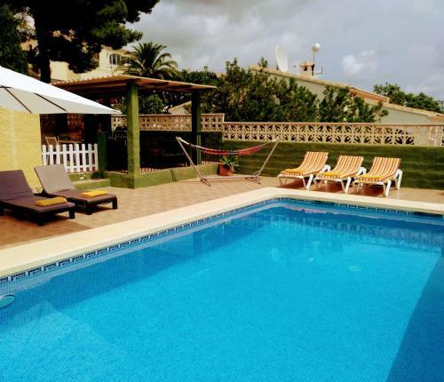 Hermosa Villa En J�vea
