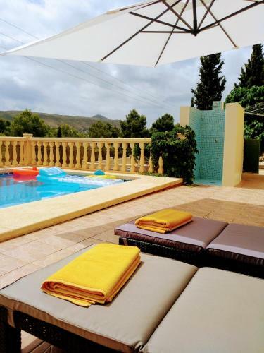 Hermosa Villa En J�vea