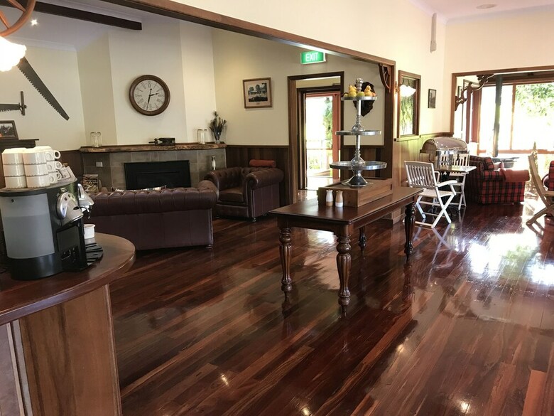 Hotel Forest Lodge Resort