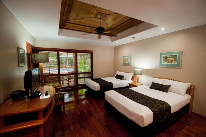 Hotel Green Island Resort