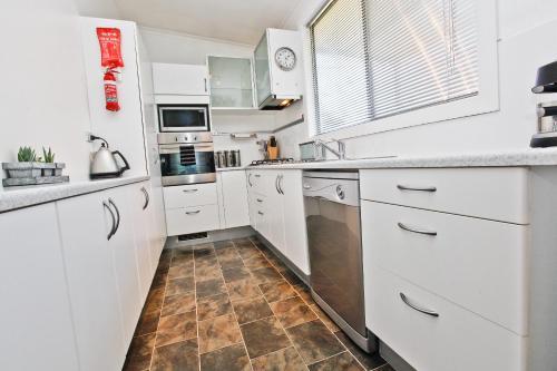 Emaroo Cottages Broken Hill