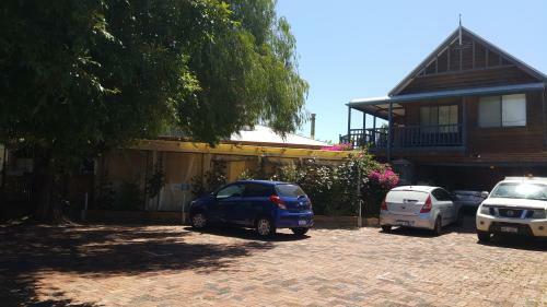 Hostal Anchorage Guest House And Self-contained Accommodation