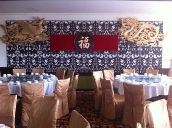 Golden Pebble Hotel