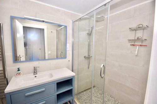 Apartamento Modern Flat Central Port Zone 2 Minutes From Sea