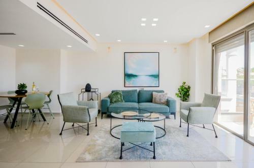 Designed Apartment With Balcony And Sea View- Yalarent