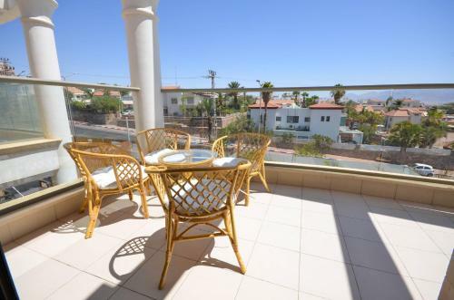 Designed Apartment With Balcony And Sea View- Yalarent