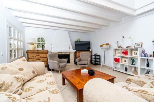 Villa Scenic By Westbeckvillas