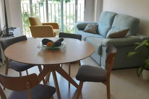 Central Apartment With Montgo View
