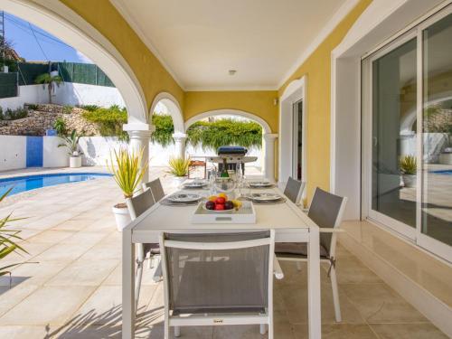 Villa Ewa
