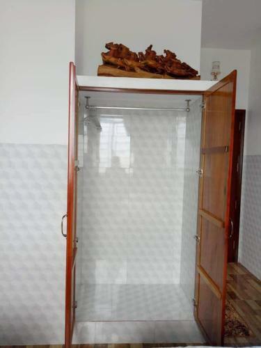 Hostal S?n T�ng Motel