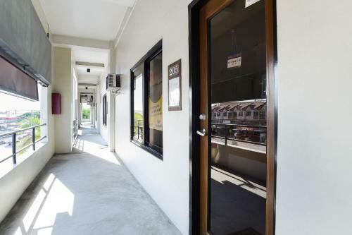 Hotel Vaccinated Staff - Oyo 425 Residences By Sirc
