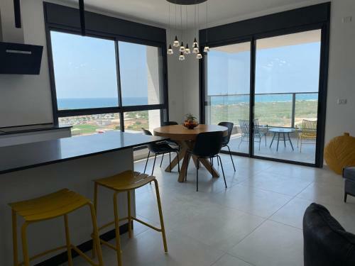 #???? ????? ?? ??? Bluewave Beach Apartment#