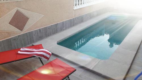 3 Bed House W Private Pool And Bar In Dream Hills