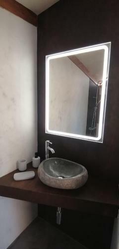 Casita Colgada "can Lia"