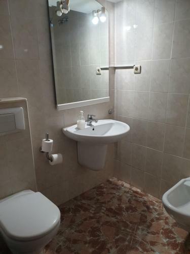 Hostal Ll�cer