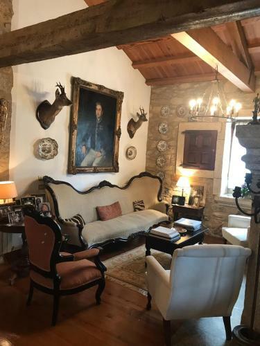 Villa Casa Del Siglo XIX Con Horreo.