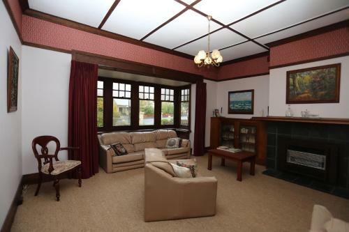 Colwyn House Bed & Breakfast
