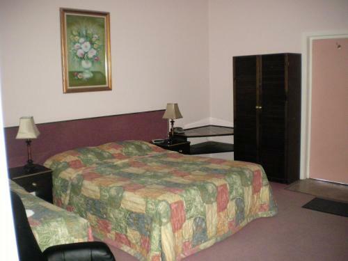 Avalon Motel
