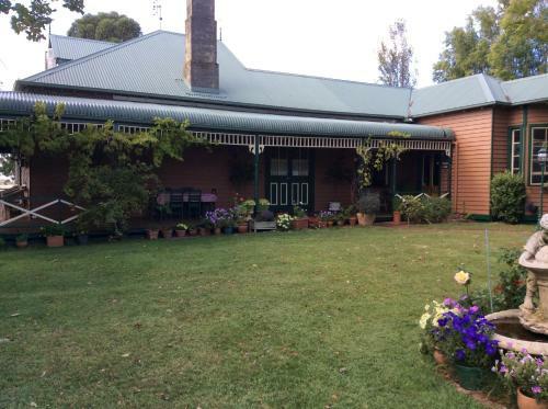 Butterfly Farm Bed And Breakfast Nirranda
