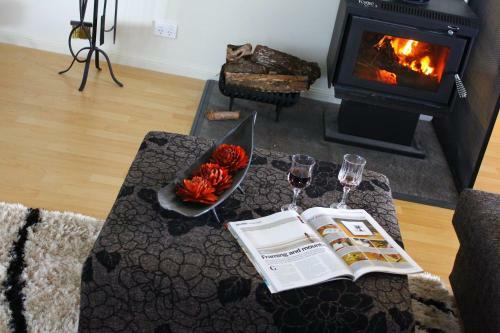 Bed & Breakfast Tinaroo Sunset Retreat