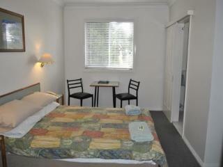 Hobart Tower Motel