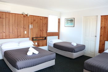 Hobart Tower Motel