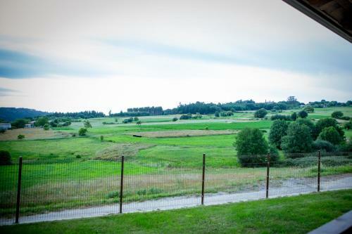 Mi�a Nai, Casa Rural
