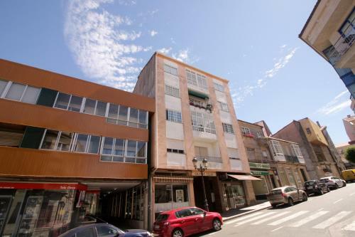 Hostal Albergue Lalin Centro