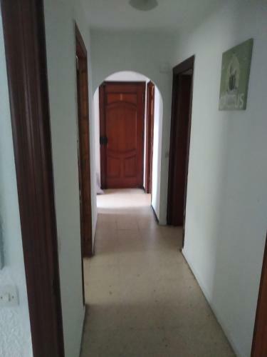 Apartamento Cosy Flat For Comfy Stay - Gib Rock View 3