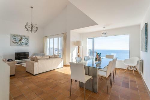 Five Star Villa With Heavenly Views