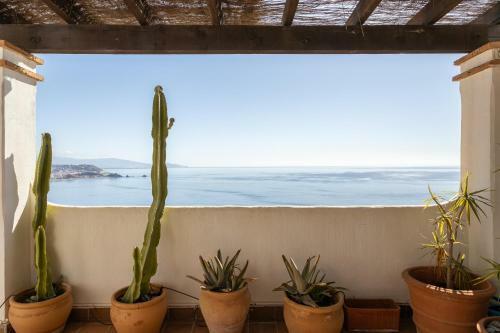 �tico Vista Del Mar