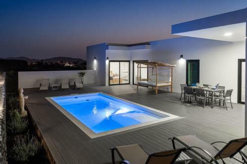 Villa Santiago