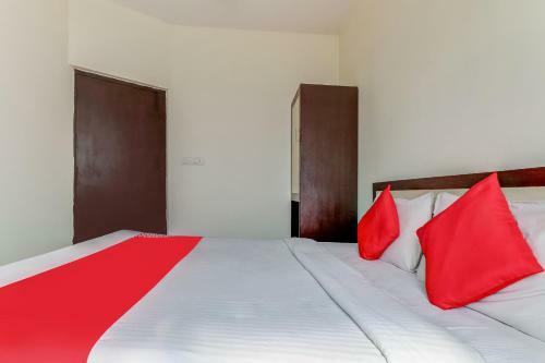 Apartamentos Oyo 2677 Hotel Royal Blue