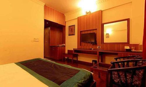 Fabhotel Spiro Grand