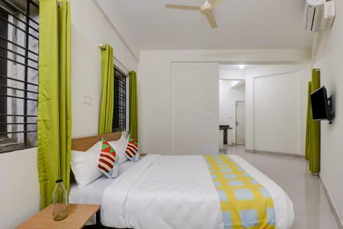 Hostal Oyo 79887 The Purple Orchid Stay