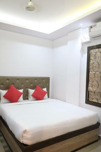Hotel Flora Suites
