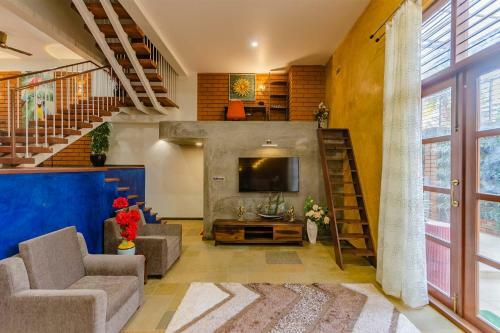 Villa Stayvista At Udhbhava Kamala