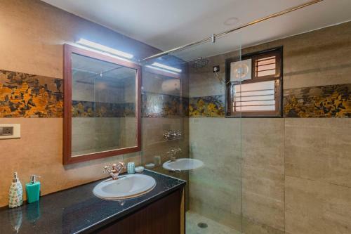Villa Stayvista At Udhbhava Kamala