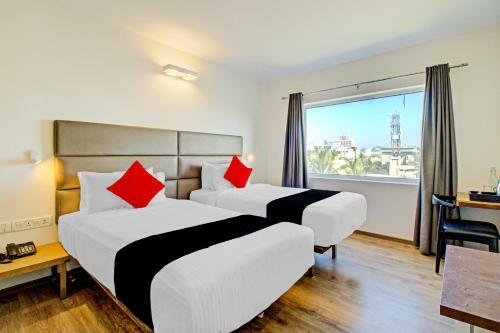 Capital O 78988 Smile Hotel